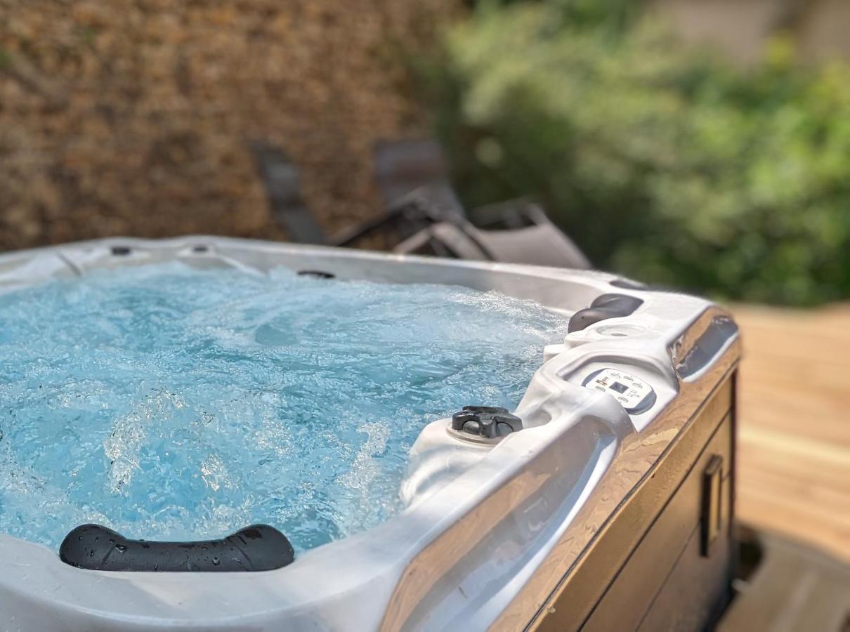 Wonderful House In Sarlat Center With Heated Pool & Jaccuzi Villa Bagian luar foto