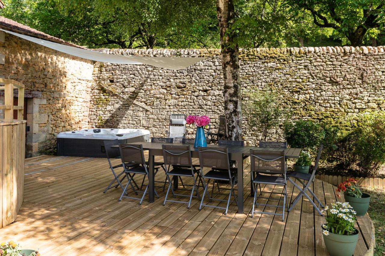Wonderful House In Sarlat Center With Heated Pool & Jaccuzi Villa Bagian luar foto